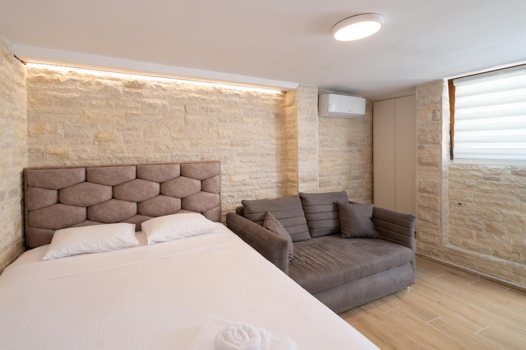 Christian Studio Apartments Umag Exterior foto