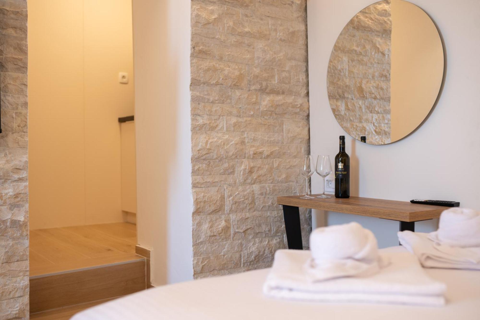 Christian Studio Apartments Umag Exterior foto